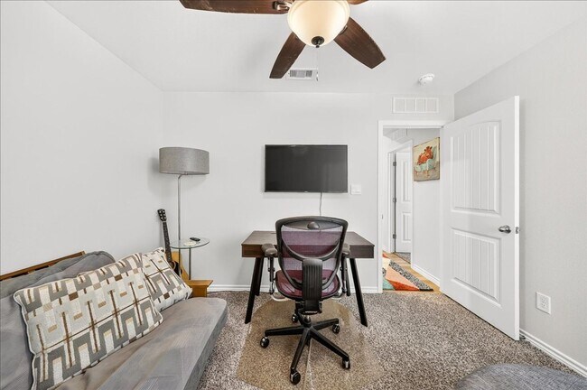 Building Photo - 7749 Bronco Buster Dr