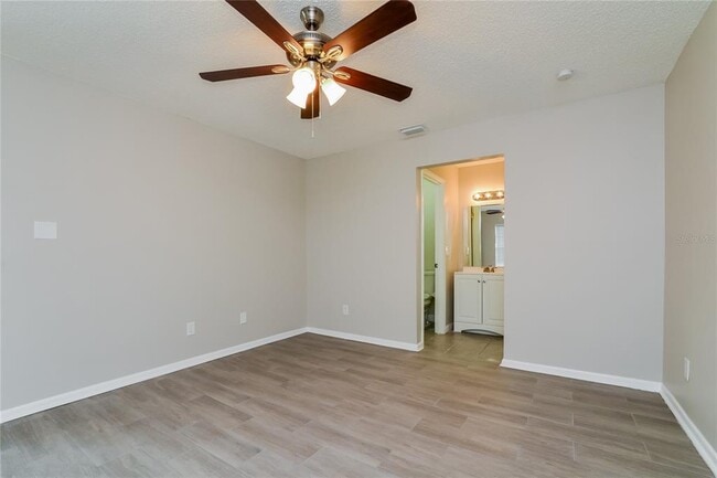 Building Photo - 8734 Brackenwood Dr