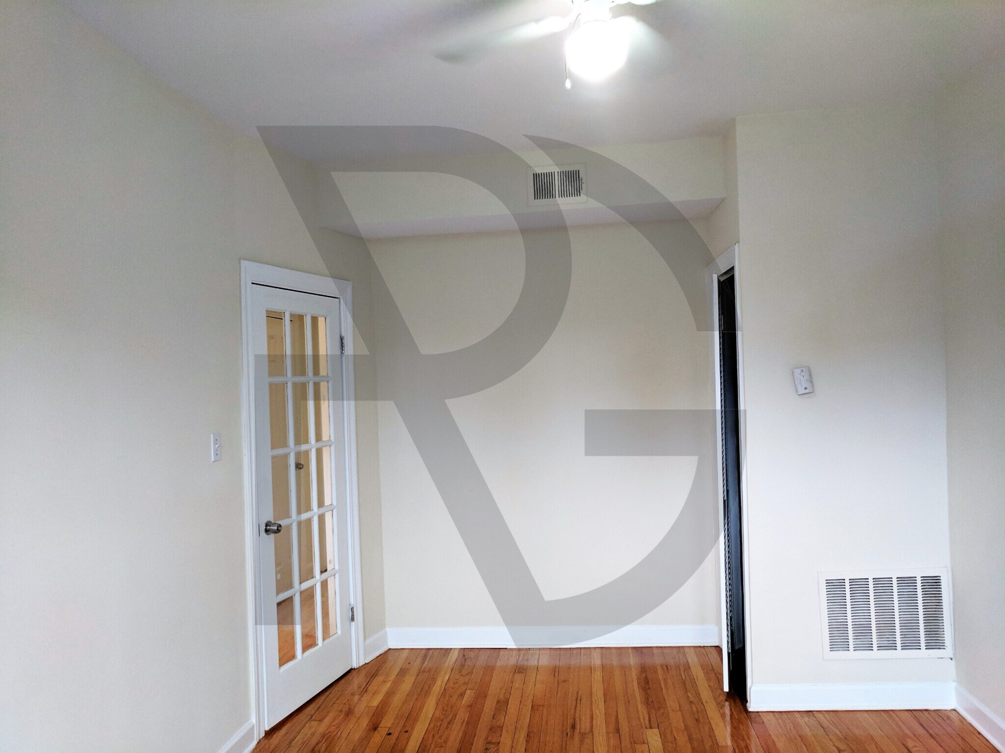 Building Photo - 540 W Aldine Ave