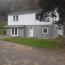 Building Photo - 48 Marcellas Ln