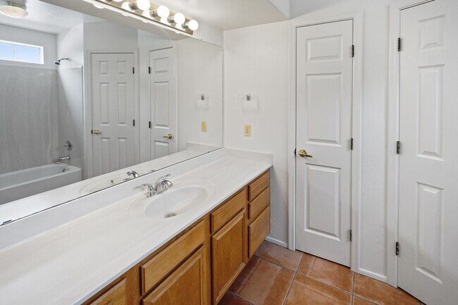 Building Photo - 3387 N Wood Violet Ct