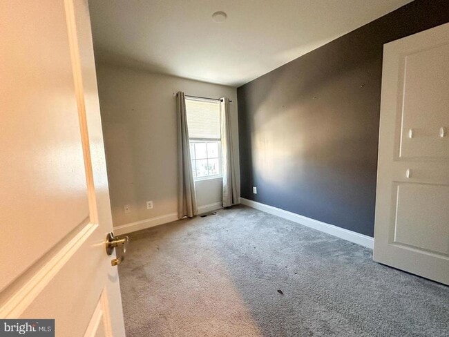 Building Photo - 525 Roszel Way