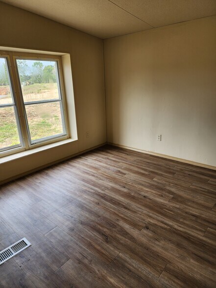 Building Photo - 31365 Wisteria Rd