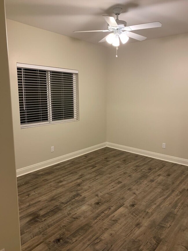 Building Photo - 1520 Independence Way