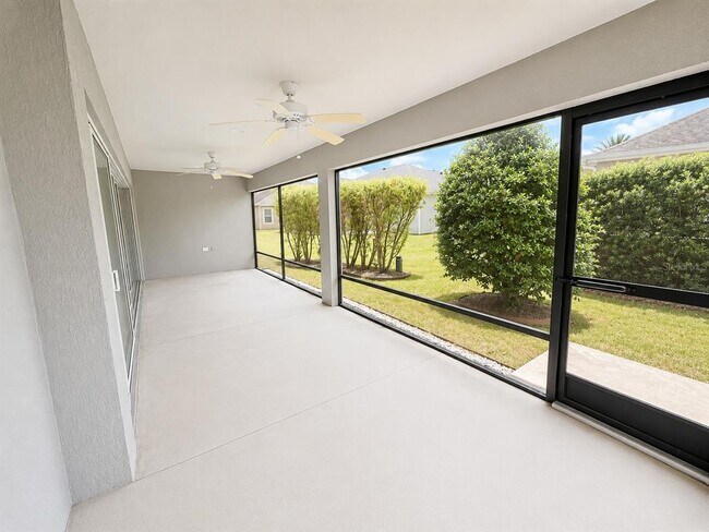 Building Photo - 3942 Zenith Lp