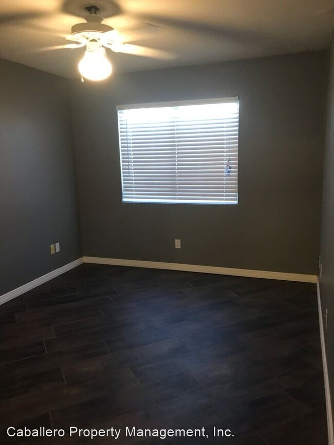 Building Photo - 3 br, 2 bath House - 256 E Liberty Ln 2119...