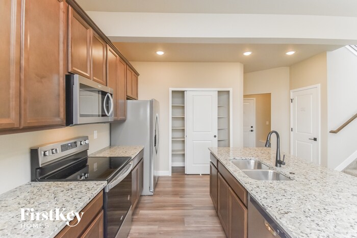 Building Photo - 11147 Murrelet Dr