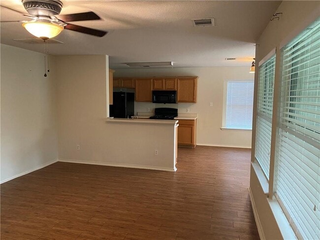 Building Photo - 1229 Vincent Pl