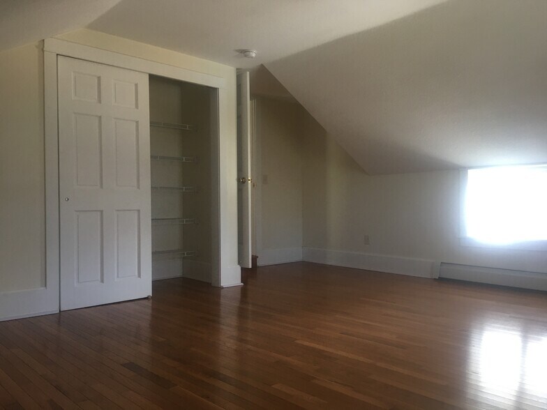 Building Photo - 317 E Arch St