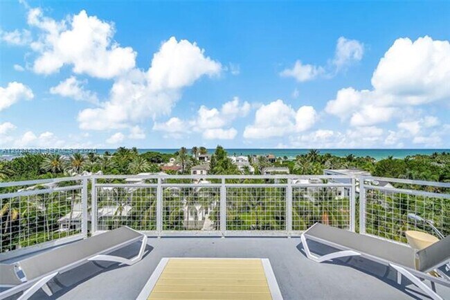 Building Photo - 7728 Collins Ave
