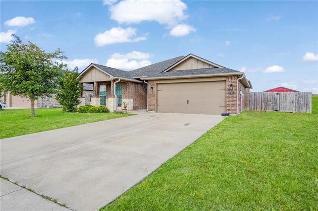 Building Photo - 2401 Southridge Ln