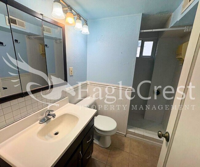 Building Photo - 127SW6