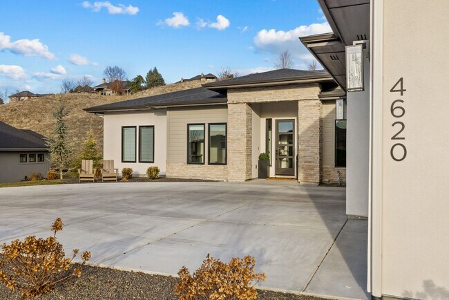 Building Photo - Stunning North Boise Foothills Home Availa...