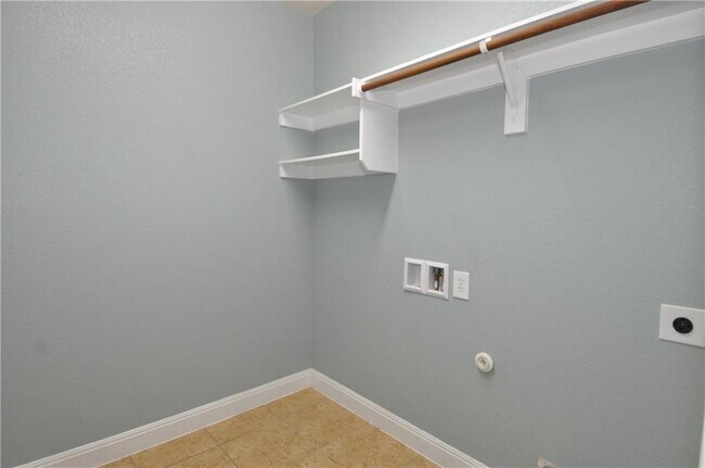 Building Photo - 113 Wallin Farms Dr