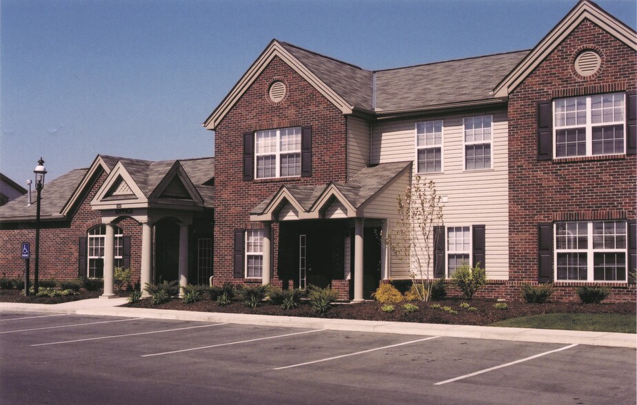 Parkway Village 4333 Parkway Village Dr Grove City OH 43123