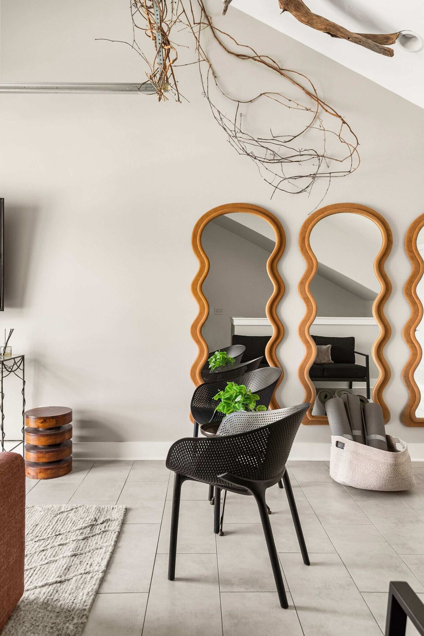 Building Photo - 776 E Argyle Ave