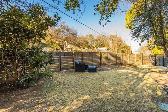 Building Photo - 501 Terrace Dr
