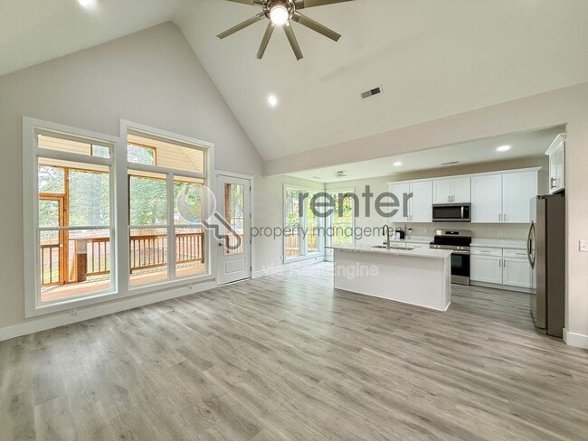 Building Photo - 732 Belle Vista Ave