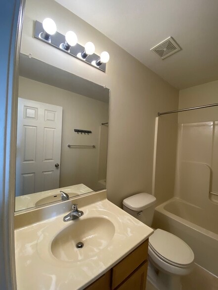 Building Photo - 121 Checko Court