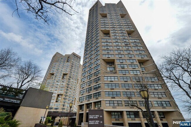 Building Photo - 7000 JFK Blvd E