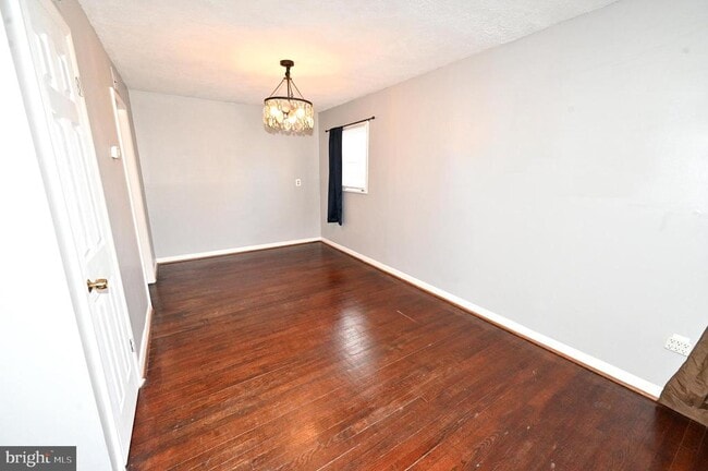 Building Photo - 2610 Lakehurst Ave