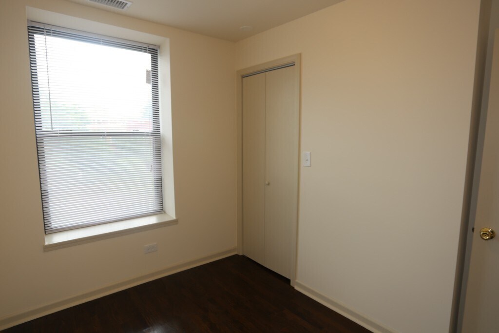 Building Photo - 4654 Malden St