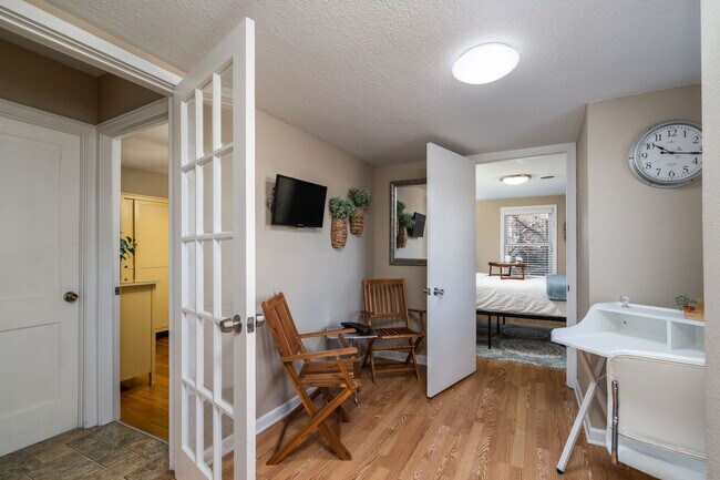 Building Photo - 487 Kentucky Ave