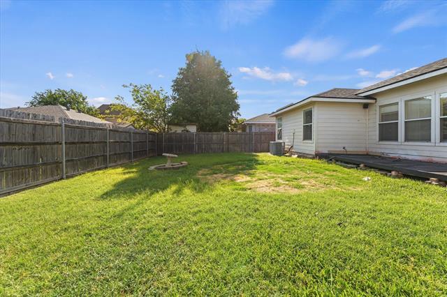 Building Photo - 2312 Corral Dr