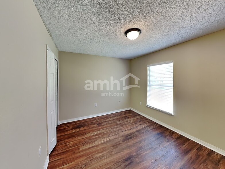 Building Photo - 1228 Welch Ridge Ter