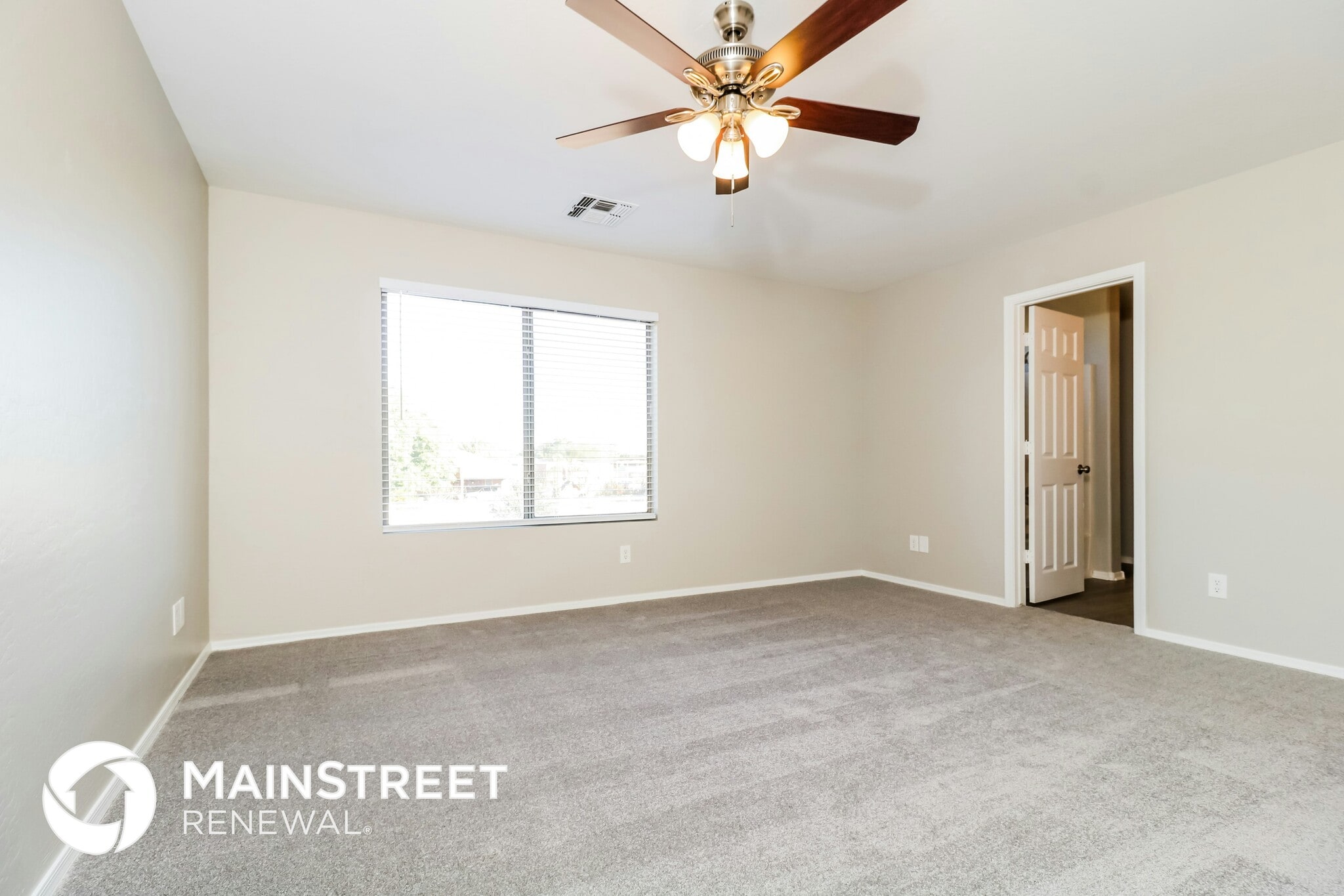 Building Photo - 10622 W Alvarado Rd