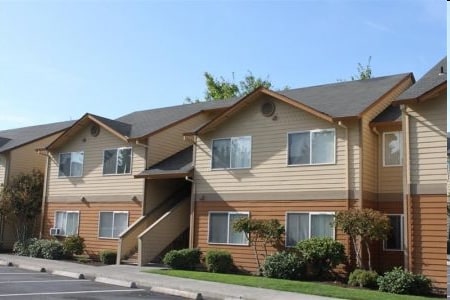 Building Photo - Graham- Maple Glen LLC 3412