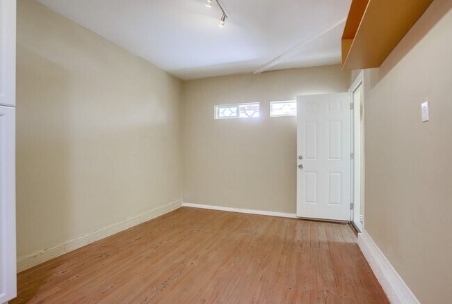 Building Photo - 151 Christen Way
