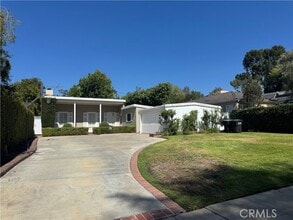 Building Photo - 565 Sierra Vista Ave