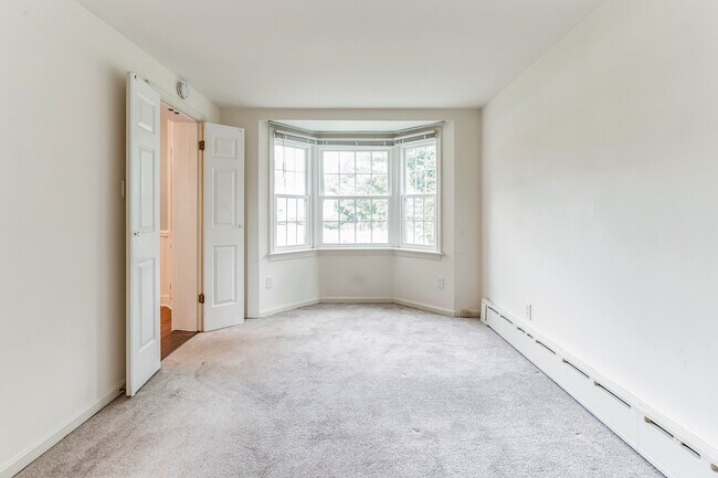 Building Photo - 4003 N Glebe Rd