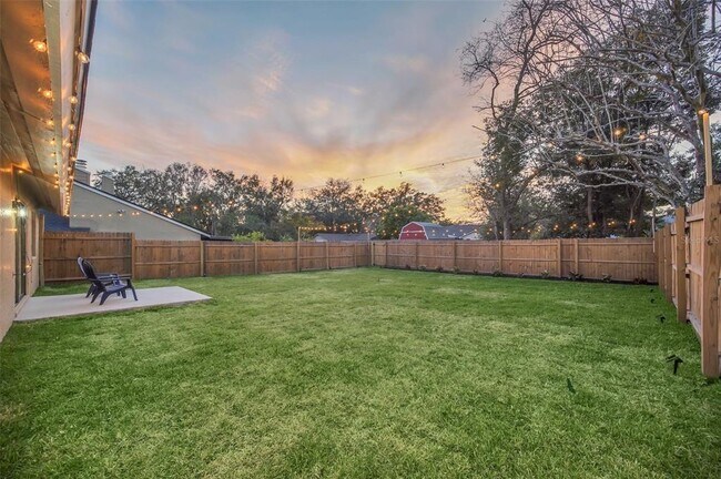 Building Photo - 8244 Limetree Ct