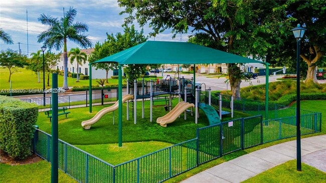 Building Photo - 470 NE 194th Terrace