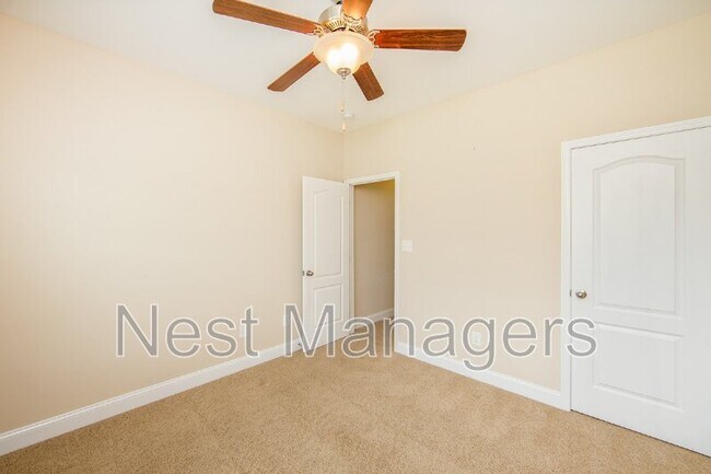 Building Photo - 620 Stonebriar Ave
