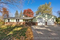 Building Photo - 945-947 Lancashire Ct SE