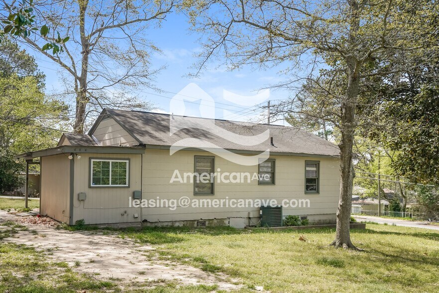 Building Photo - 2704 Alta Vista Ave