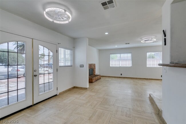 Building Photo - 3713 San Joaquin Ave