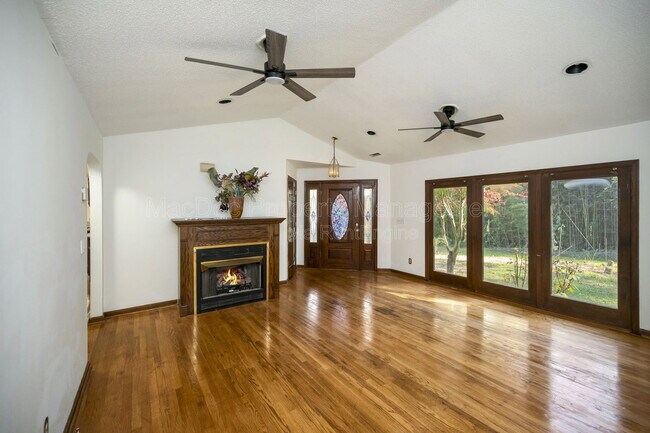 Building Photo - 6709 Marye Rd