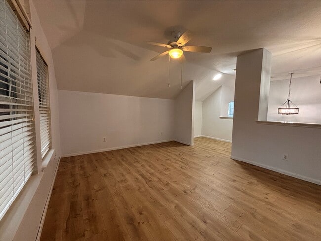 Building Photo - 3126 Valley Ct