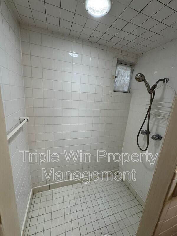 Building Photo - 515 Patterson Ln