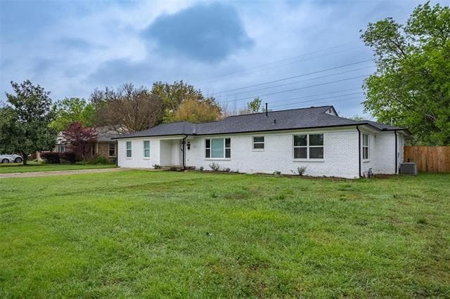 Building Photo - 7017 Briley Dr