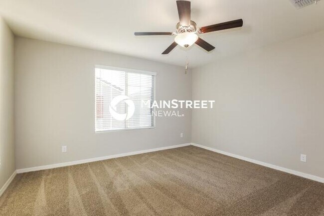 Building Photo - 3 Bedroom Pet-Friendly Home in Phoenix, AZ with Main Street Renewal