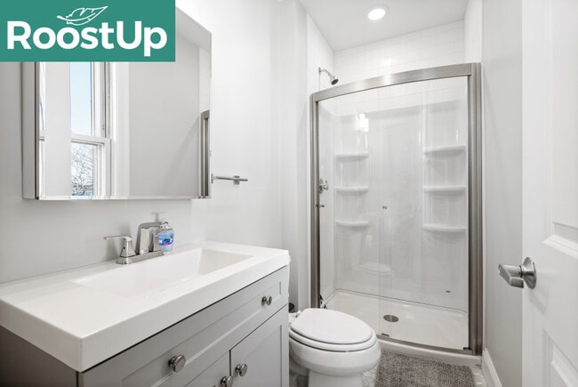 Building Photo - Furnished Bedroom with Private Bath in Eas...