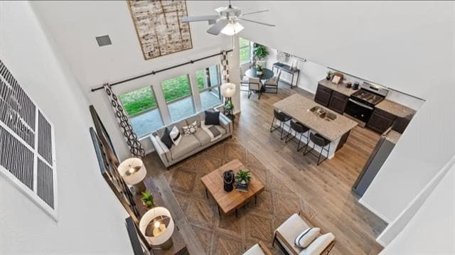 Building Photo - 7312 Seton Pl