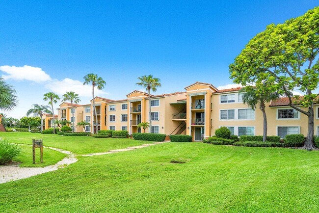 Building Photo - 135 Yacht Club Way