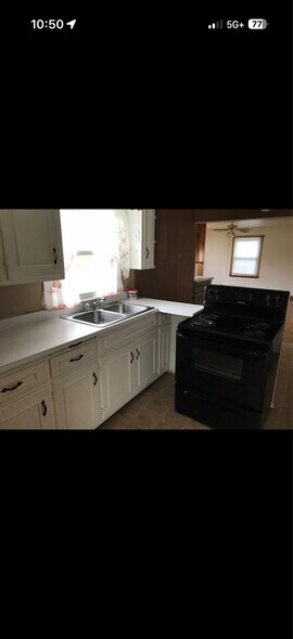 Building Photo - 799 S Franklin St