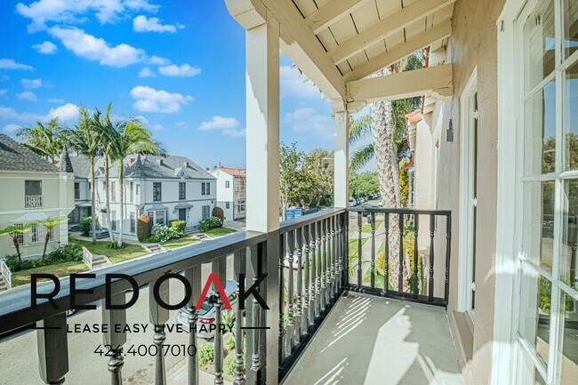 Building Photo - 330 N Genesee Ave